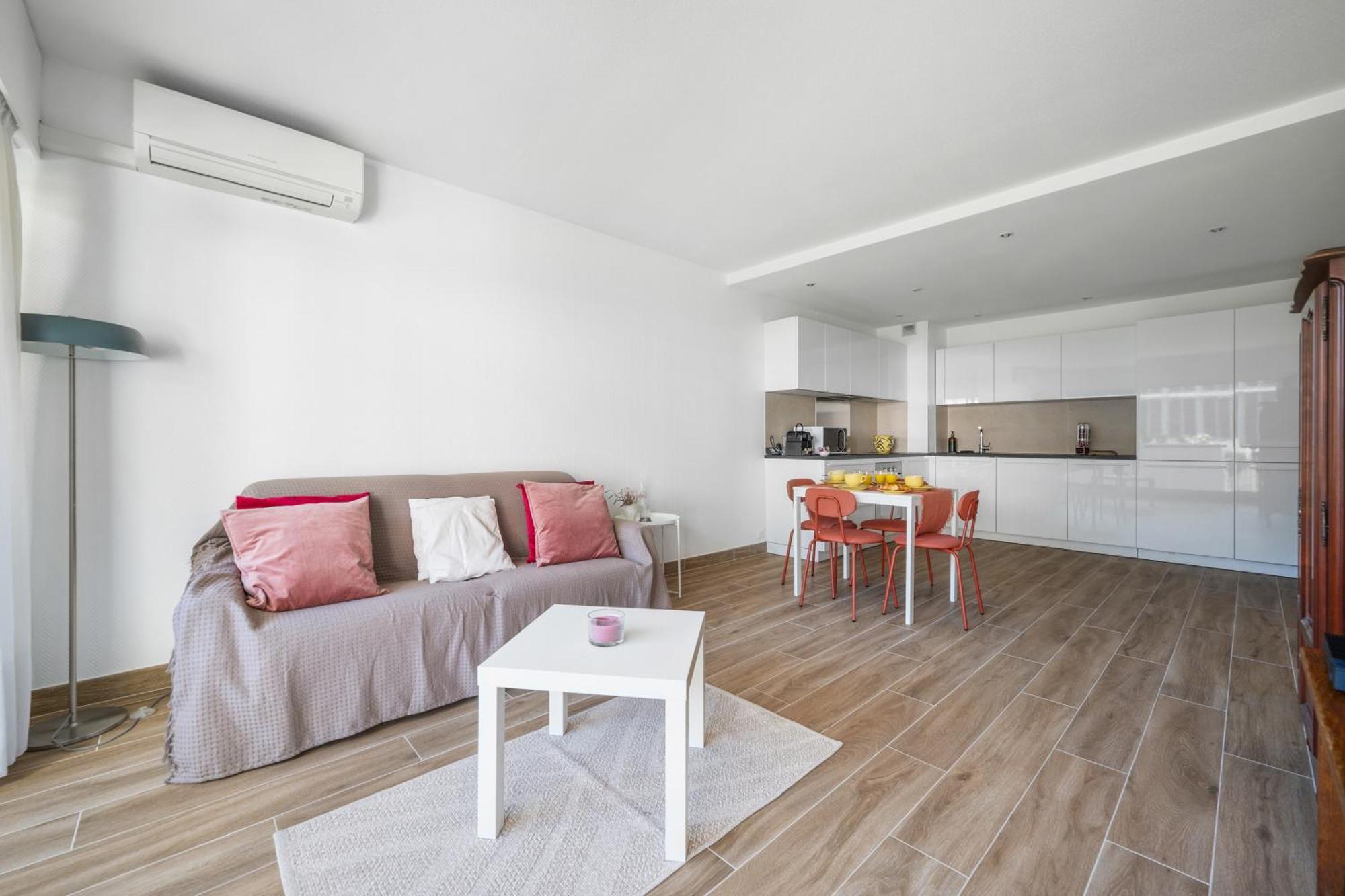 Le Rocamare - Piscine Toit Terrasse - Parking Prive - Terrasse Apartment Menton Exterior photo
